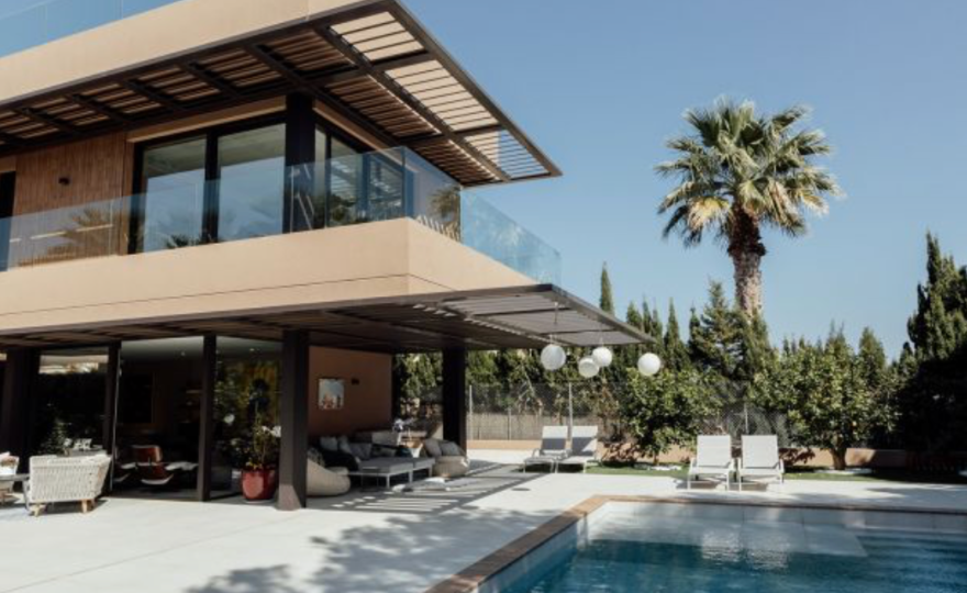 Live by the Sea: Elegant Coastal Living in Cabo de las Huertas